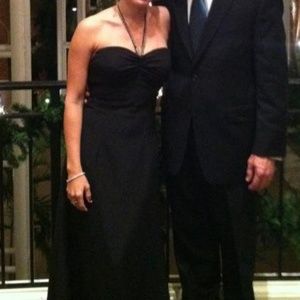Stunning open back black full length gown size 0